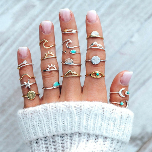 Set of women's rings